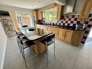 Breakfast Kitchen- click for photo gallery